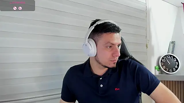 Snapshot of Rick_Diesel_ chatting on 04-07-26, 03:52 Rick Diesel online show from 04-07-26, 03:52