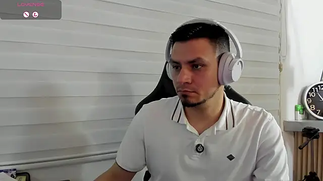 Snapshot of Rick_Diesel_ chatting on 04-09-26, 03:52 Rick Diesel online show from 04-09-26, 03:52