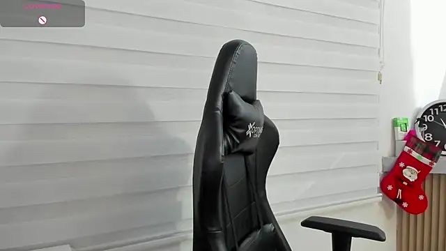 Snapshot of Rick_Diesel_ chatting on 12-16-25, 04:06 Rick Diesel online show from 12-16-25, 04:06