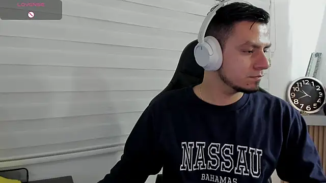 Snapshot of Rick_Diesel_ chatting on 02-13-26, 03:39 Rick Diesel online show from 02-13-26, 03:39