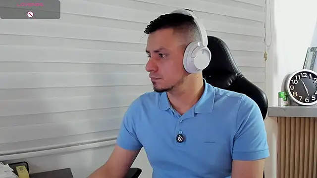 Snapshot of Rick_Diesel_ chatting on 03-31-26, 04:25 Rick Diesel online show from 03-31-26, 04:25