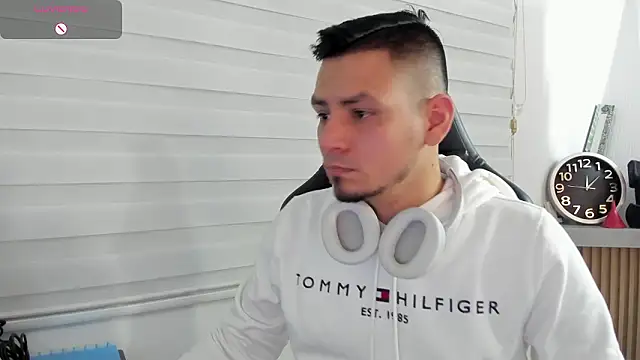 Snapshot of Rick_Diesel_ chatting on 02-03-26, 05:05 Rick Diesel online show from 02-03-26, 05:05