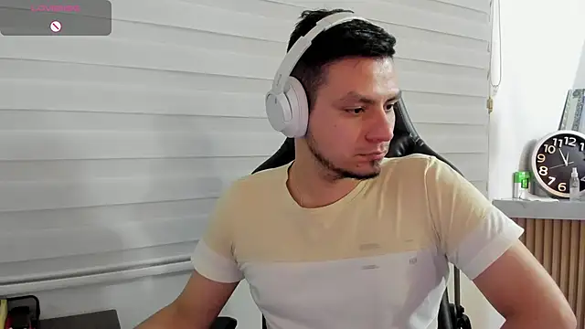 Snapshot of Rick_Diesel_ chatting on 03-12-26, 04:51 Rick Diesel online show from 03-12-26, 04:51