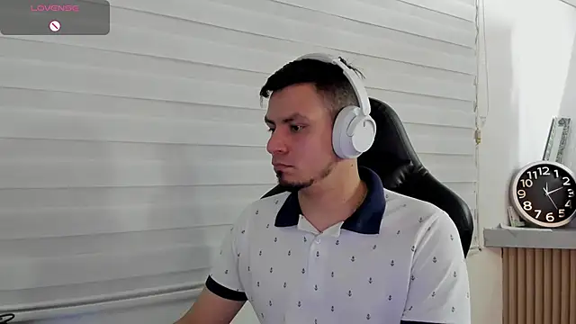 Snapshot of Rick_Diesel_ chatting on 02-11-26, 05:07 Rick Diesel online show from 02-11-26, 05:07