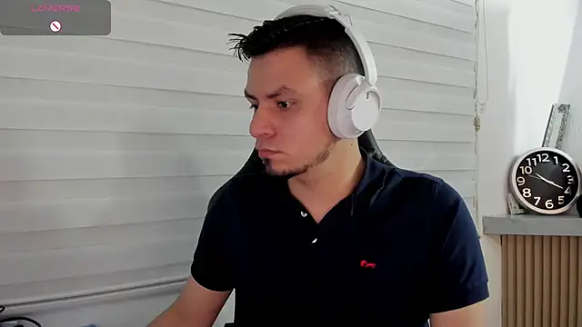 Snapshot of Rick_Diesel_ chatting on 02-10-26, 03:16 Rick Diesel online show from 02-10-26, 03:16