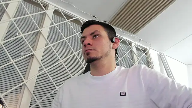 Snapshot of Rick_Diesel_ chatting on 10-01-25, 03:33 Rick Diesel online show from 10-01-25, 03:33