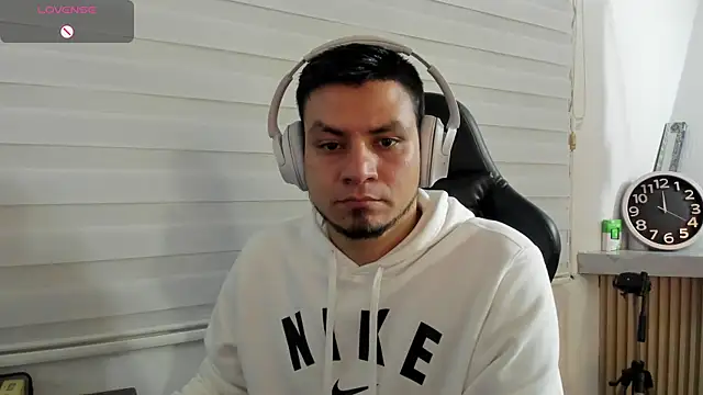 Snapshot of Rick_Diesel_ chatting on 03-21-26, 04:57 Rick Diesel online show from 03-21-26, 04:57