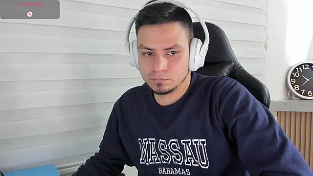 Snapshot of Rick_Diesel_ chatting on 01-09-26, 03:35 Rick Diesel online show from 01-09-26, 03:35