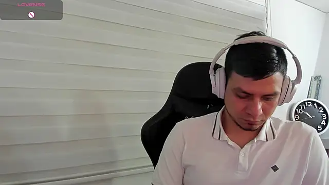 Snapshot of Rick_Diesel_ chatting on 03-24-26, 03:50 Rick Diesel online show from 03-24-26, 03:50