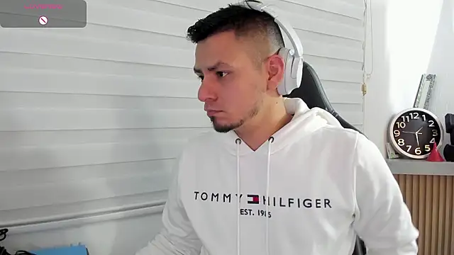 Snapshot of Rick_Diesel_ chatting on 02-03-26, 06:22 Rick Diesel online show from 02-03-26, 06:22