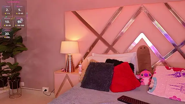 MalaikaBrown online show from 03-11-26, 04:17