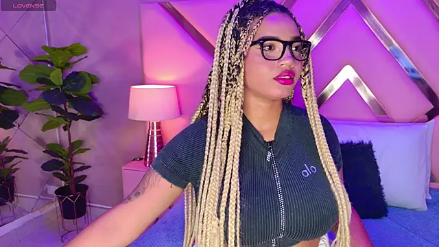 MalaikaBrown online show from 01-10-26, 04:08