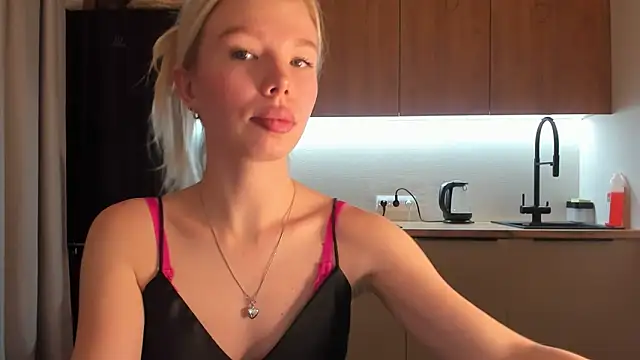 Olivia Bells online show from 01-10-25, 08:37