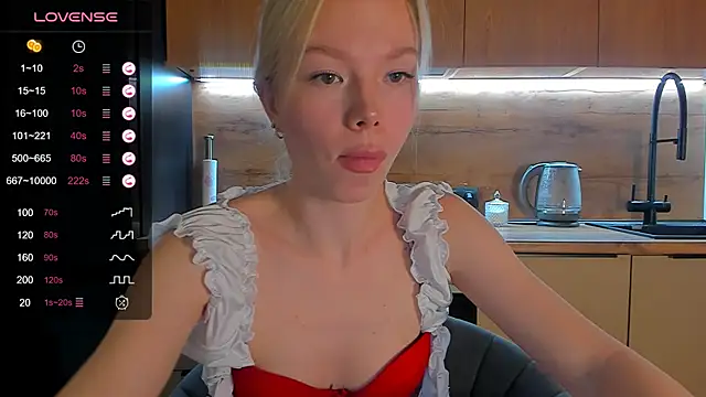 Olivia Bells online show from 05-18-26, 09:19