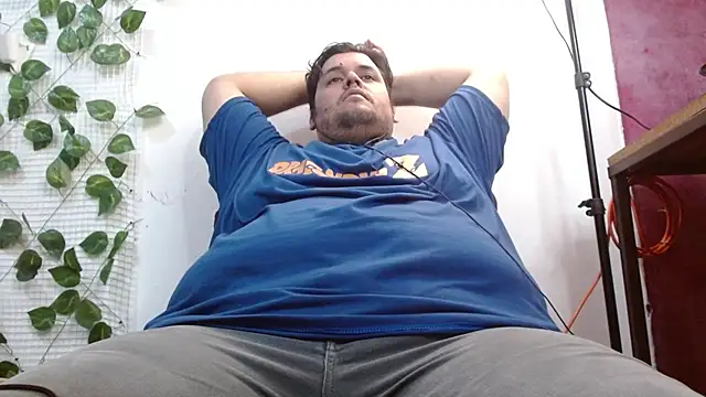 Snapshot of altairstudiosvip_ chatting on 02-27-25, 02:32 altairstudiosvip  online show from 02-27-25, 02:32