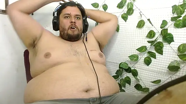 Snapshot of altairstudiosvip_ chatting on 10-17-25, 02:30 altairstudiosvip  online show from 10-17-25, 02:30