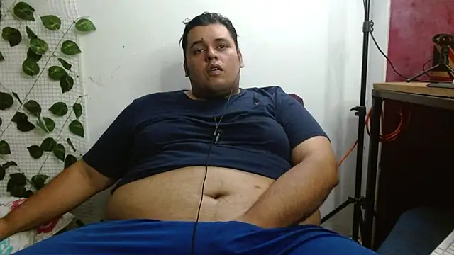 Snapshot of altairstudiosvip_ chatting on 02-15-25, 04:12 altairstudiosvip  online show from 02-15-25, 04:12