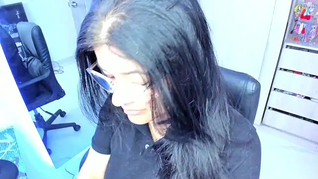 BellaFlaming online show from 06-29-26, 11:43
