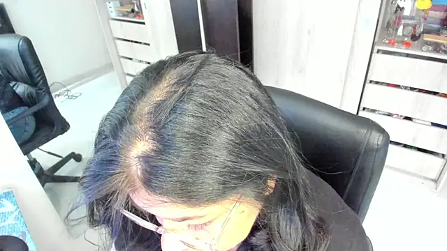 BellaFlaming online show from 06-27-26, 12:22