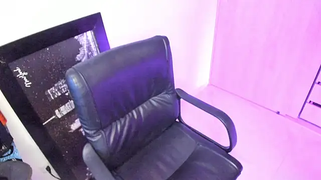 BellaFlaming online show from 05-13-26, 11:06