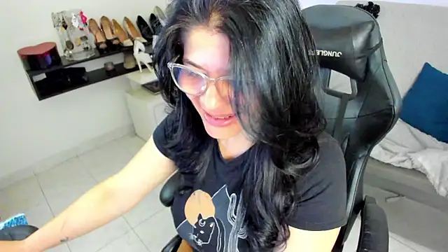 BellaFlaming online show from 03-10-26, 10:41