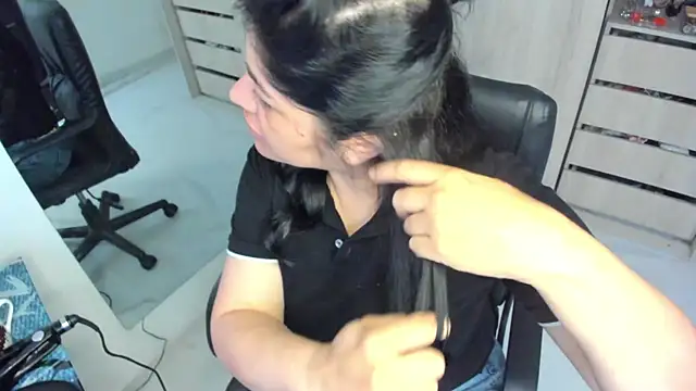 BellaFlaming online show from 06-27-26, 11:38