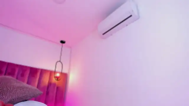 Snapshot of babepolly chatting on 02-19-26, 10:23 babepolly online show from 02-19-26, 10:23