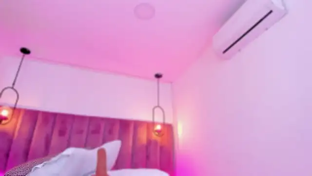 Snapshot of babepolly chatting on 02-25-26, 10:26 babepolly online show from 02-25-26, 10:26