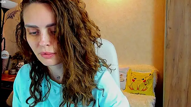 mia grantes online show from 10-27-25, 05:47