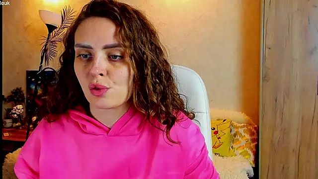 mia grantes online show from 10-23-25, 05:22