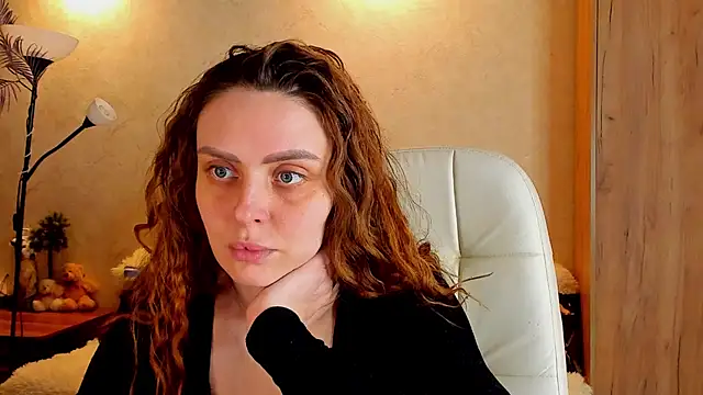 mia grantes online show from 02-28-25, 05:15