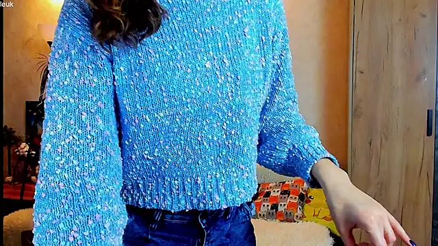 mia grantes online show from 11-10-25, 04:34