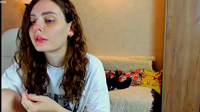 mia grantes online show from 11-13-25, 04:44