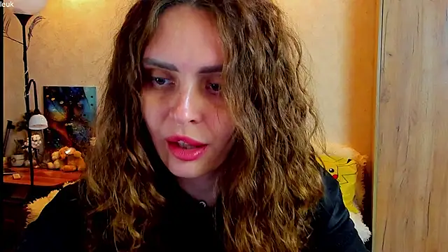 mia grantes online show from 10-22-25, 04:17