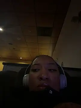 Snapshot of Iceblanca chatting on 02-12-26, 10:59 Iceblanca online show from 02-12-26, 10:59