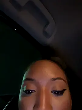 Iceblanca online show from 11-12-25, 03:43