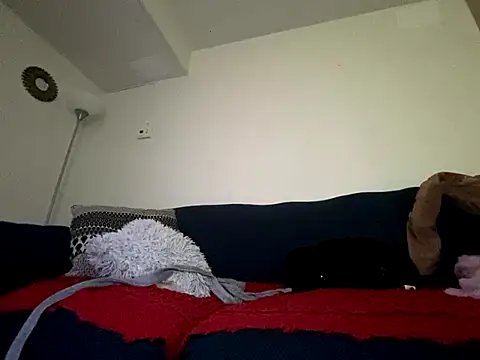 Iceblanca online show from 12-16-25, 08:24