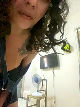 -Marivalda- online show from 11-05-25, 05:05