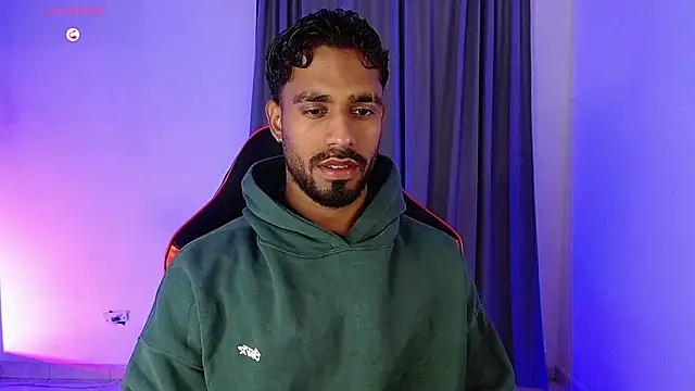 Snapshot of Christian_thor chatting on 01-14-26, 04:05 Christian thor online show from 01-14-26, 04:05