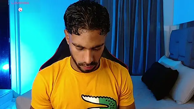 Snapshot of Christian_thor chatting on 11-15-25, 03:43 Christian thor online show from 11-15-25, 03:43