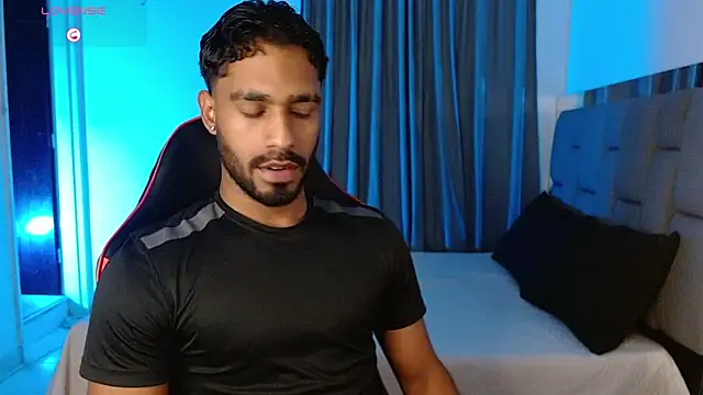 Snapshot of Christian_thor chatting on 02-20-26, 03:47 Christian thor online show from 02-20-26, 03:47