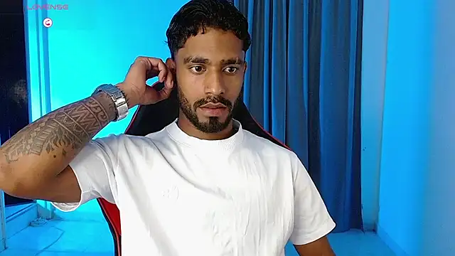 Snapshot of Christian_thor chatting on 02-12-26, 03:39 Christian thor online show from 02-12-26, 03:39