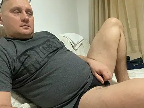 Snapshot of vanjbi45 chatting on 12-24-24, 08:27 vanjbi45 online show from 12-24-24, 08:27