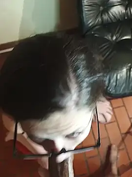 Snapshot of AmazingFuckCam chatting on 04-04-26, 12:17 AmazingFuckCam online show from 04-04-26, 12:17