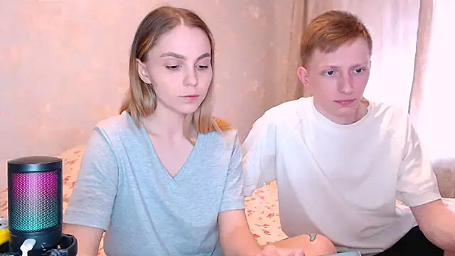 juliaanddima online show from 05-04-26, 09:23