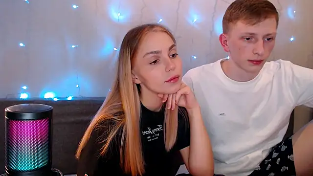 juliaanddima online show from 09-14-25, 10:54