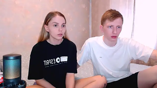 juliaanddima online show from 05-19-26, 08:10
