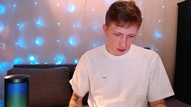 juliaanddima online show from 10-07-25, 09:38