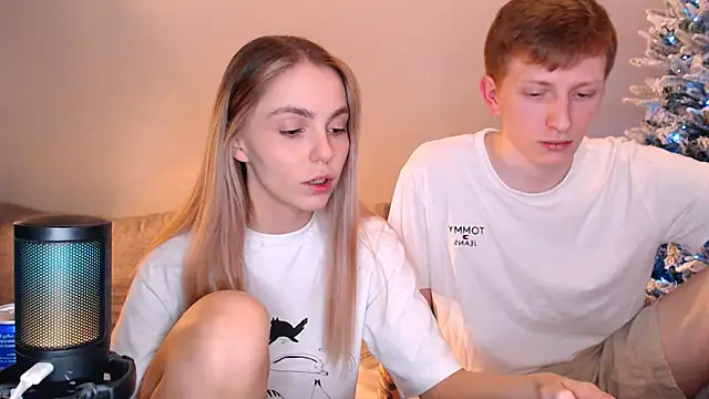 juliaanddima online show from 12-20-25, 09:50