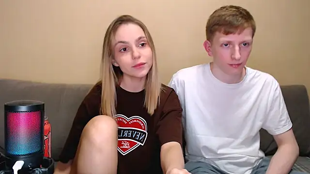 juliaanddima online show from 04-04-26, 10:38